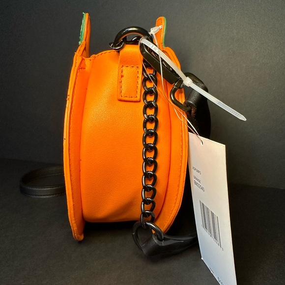 Betsey Johnson glow in the dark XOPump bag 🎃 - Picture 7 of 10